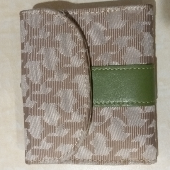 Wallet - Picture 1 of 3